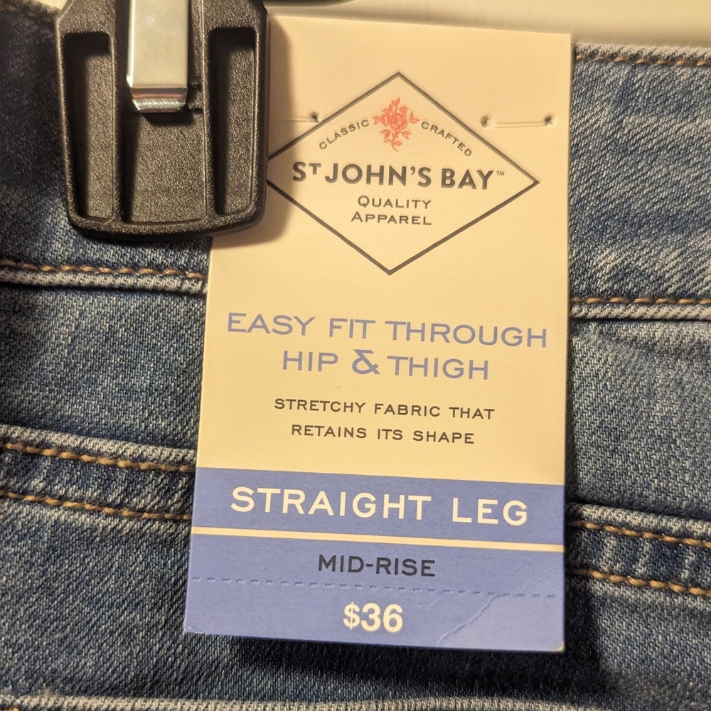NWT 🏷️ St John's Bay Women's Jeans Sz 10 Straight Leg - Picture 4 of 6